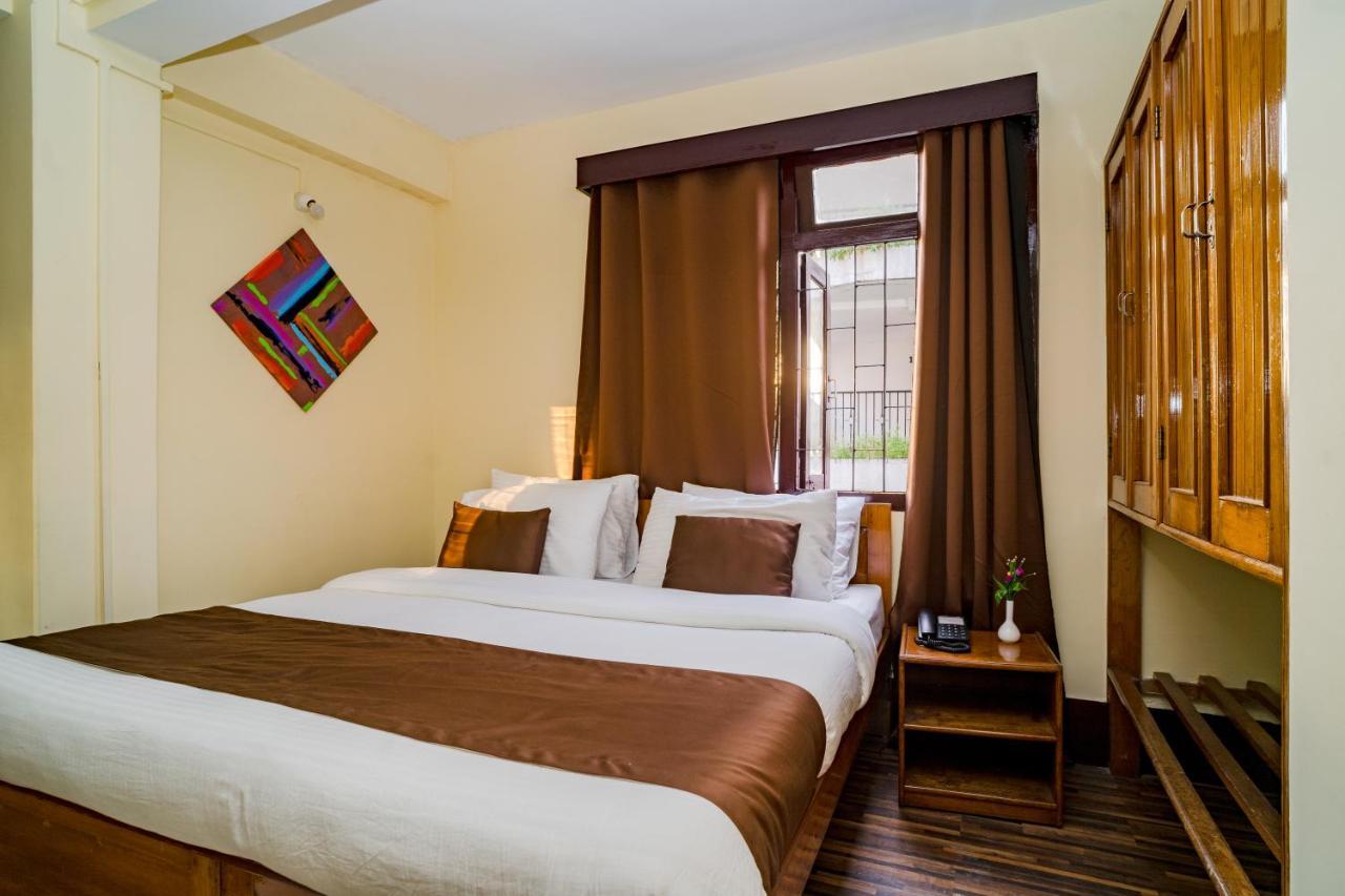Magpie Mall Road Residency Hotel Gangtok Exterior photo